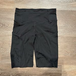 Lululemon Fast And Free Short 10" *Non-Reflective - Size 6
